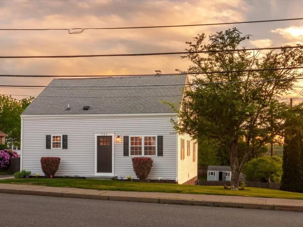 121 Talcott Street Woonsocket RI 02895