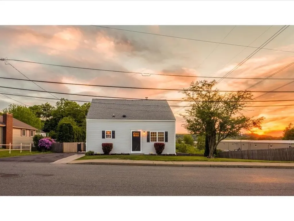 121 Talcott Street Woonsocket RI 02895