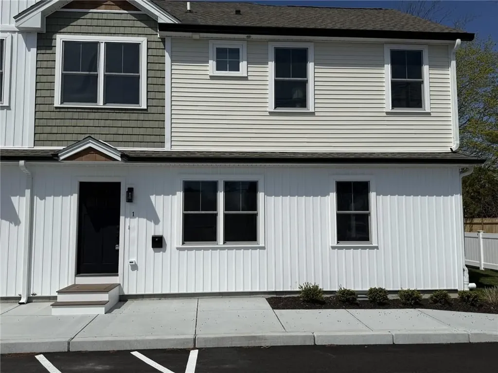 2907 Post Road Warwick RI 02886