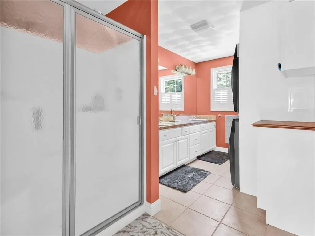 5 Weymouth Lane Coventry RI 02816