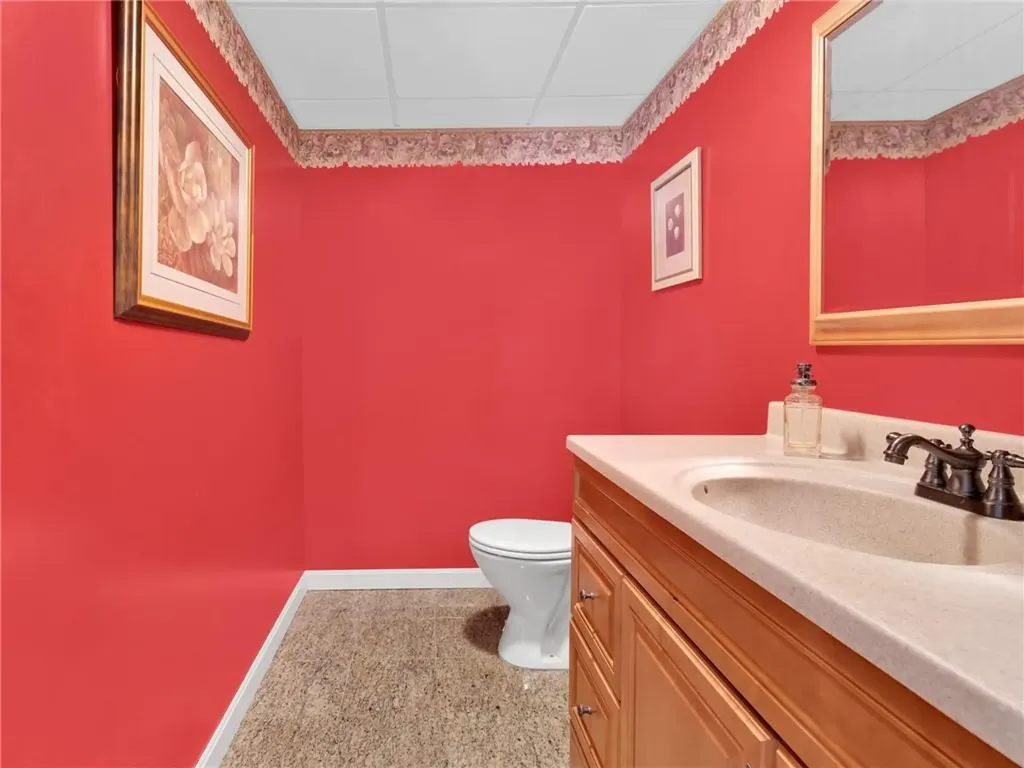 5 Weymouth Lane Coventry RI 02816