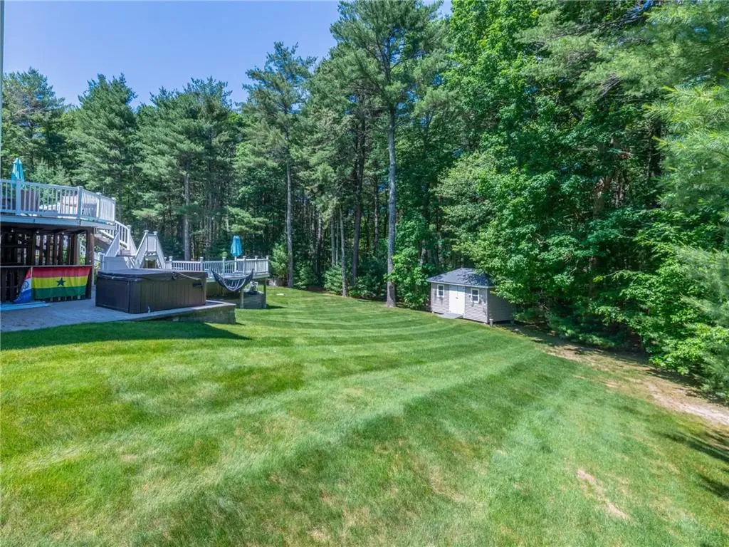 5 Weymouth Lane Coventry RI 02816