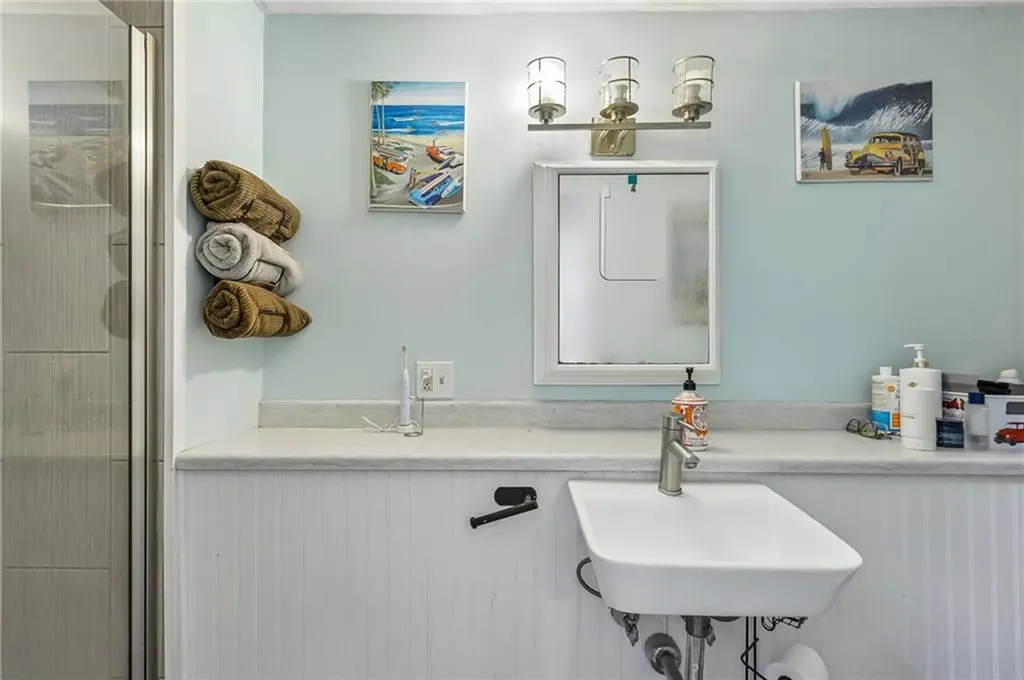 8 Sweet Fern Trail Narragansett RI 02874