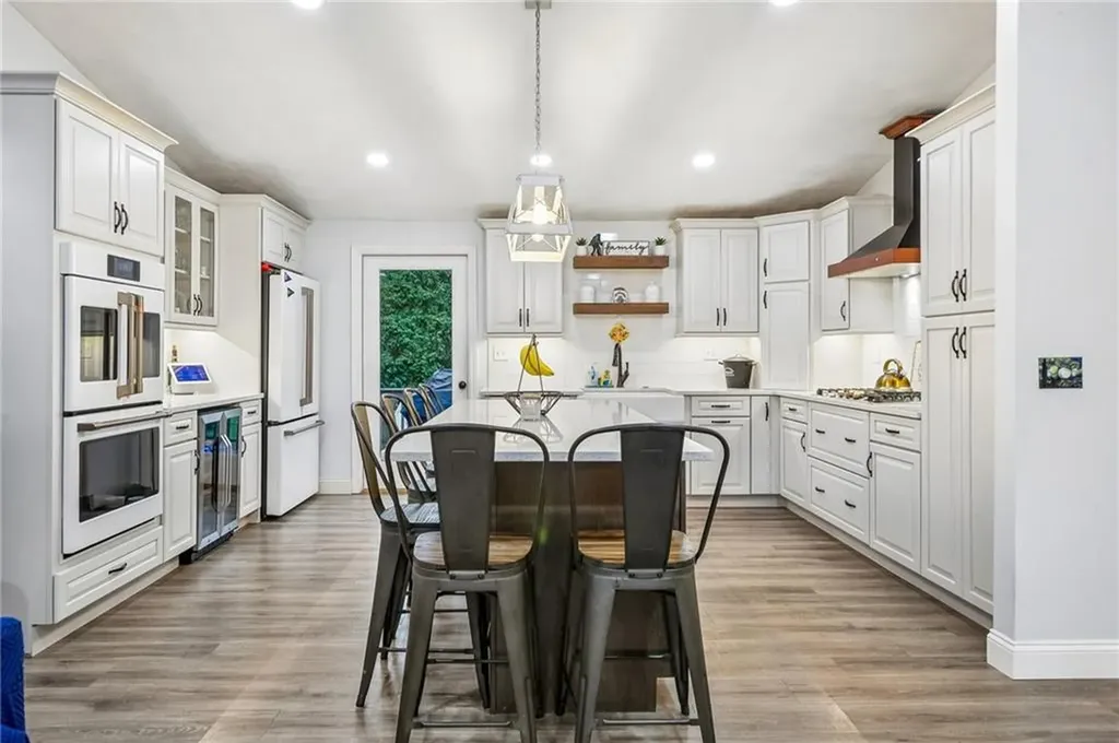 8 Sweet Fern Trail Narragansett RI 02874