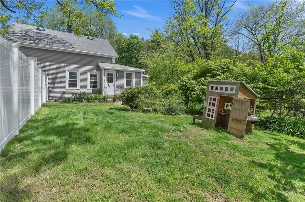 19 Hardwick Street Cumberland RI 02864