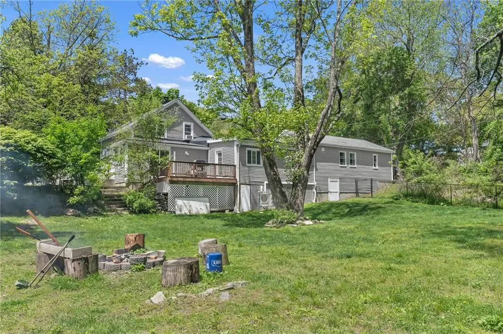 19 Hardwick Street Cumberland RI 02864