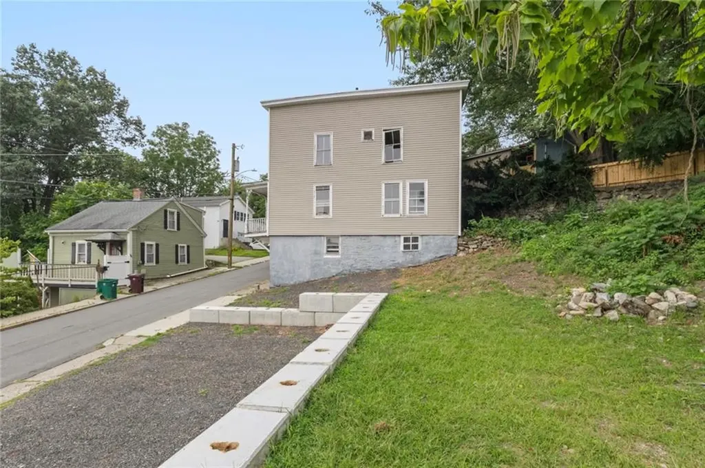 99 Cato Street Woonsocket RI 02895