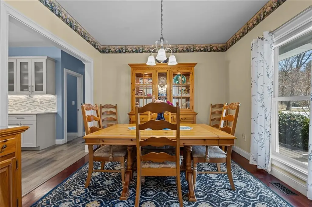 17 Blackwells Landing Brooklyn CT 06234
