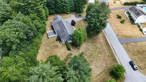 17 Blackwells Landing Brooklyn CT 06234