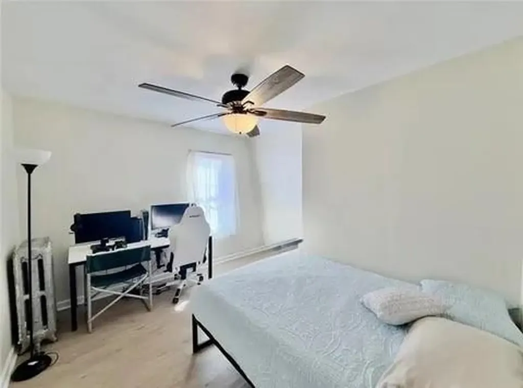 27 Cliffdale Avenue Cranston RI 02905