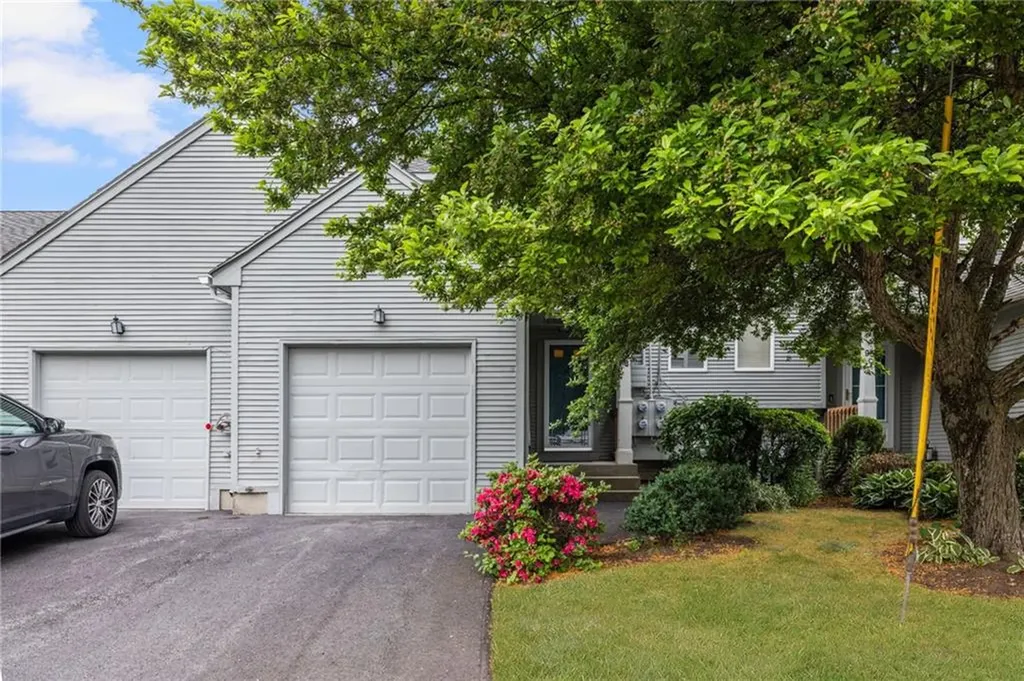 95 Nipmuc Trail North Providence RI 02904