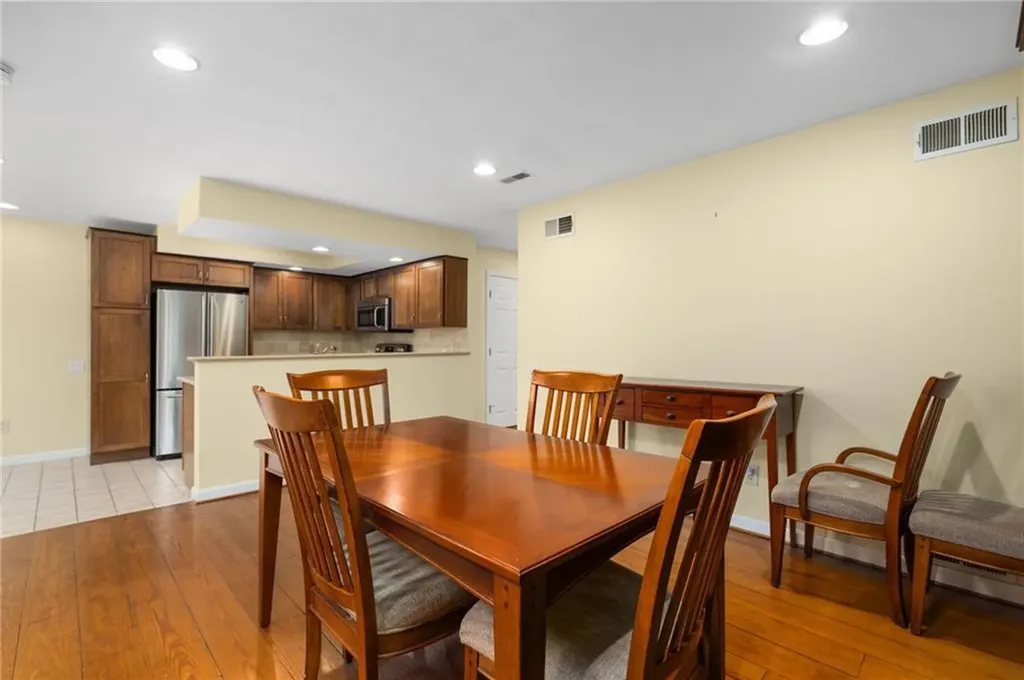 95 Nipmuc Trail North Providence RI 02904