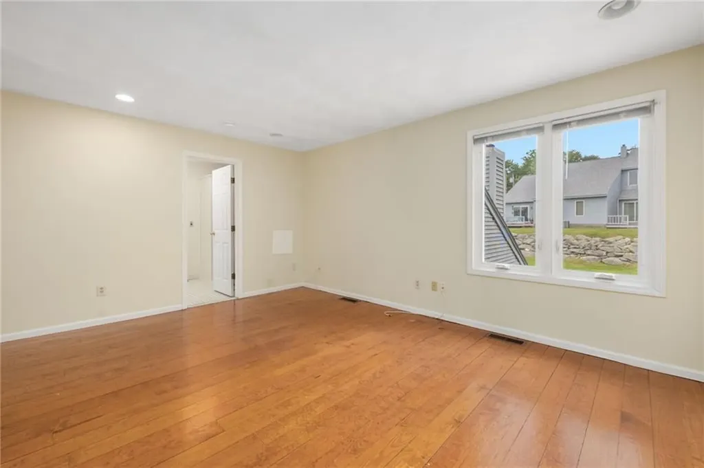 95 Nipmuc Trail North Providence RI 02904