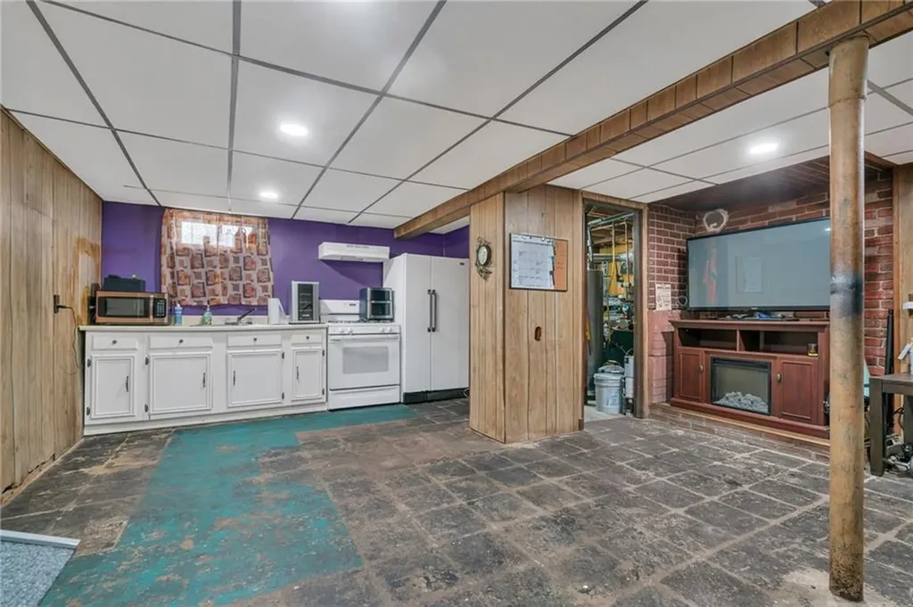 170 Quarry Street East Providence RI 02914