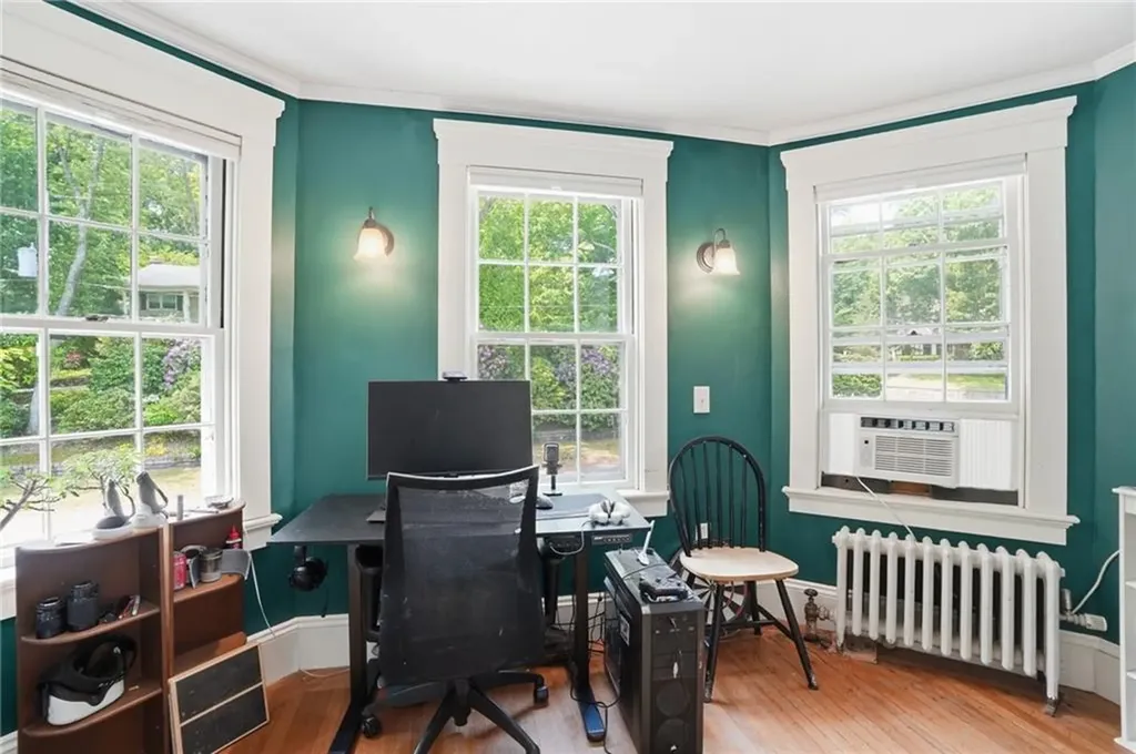 204 Spencer Avenue Warwick RI 02818