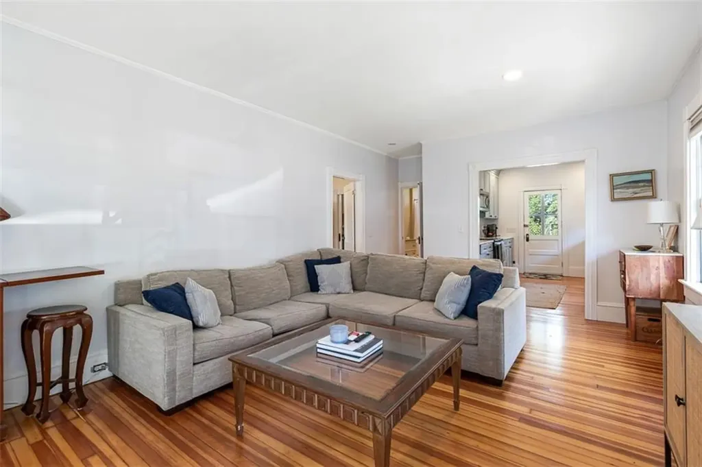 4 Findlay Place Newport RI 02840