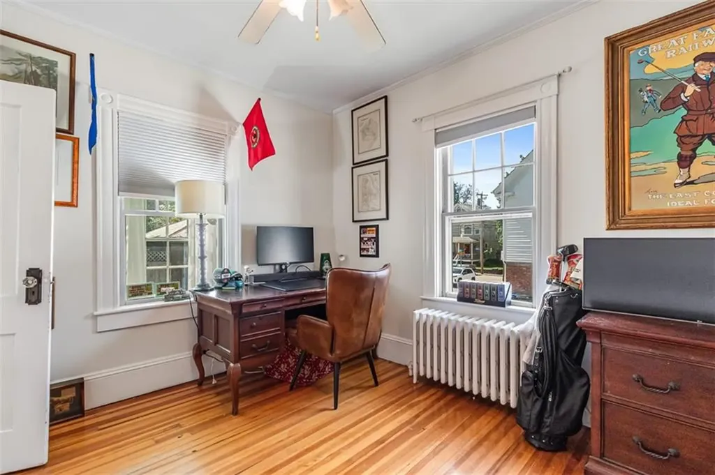 4 Findlay Place Newport RI 02840