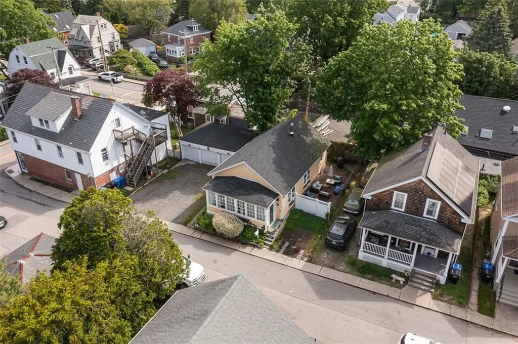 4 Findlay Place Newport RI 02840