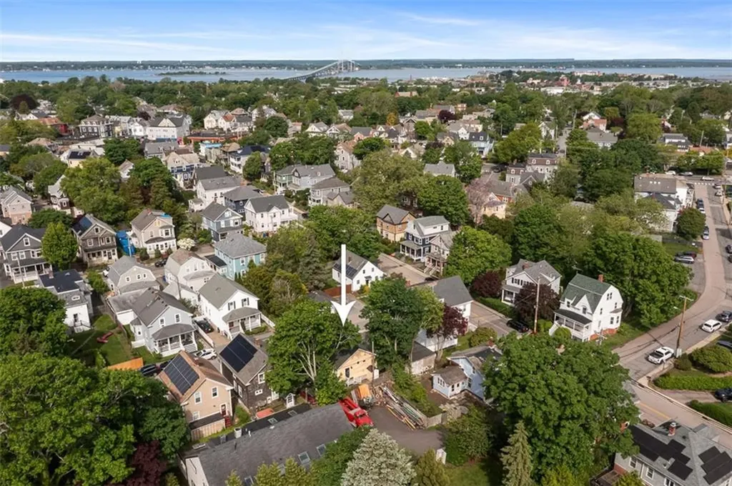 4 Findlay Place Newport RI 02840