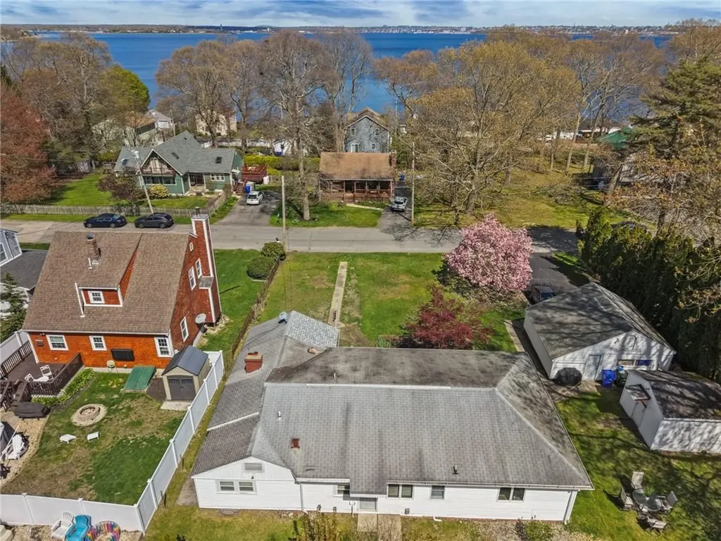11 Cedar Drive Bristol RI 02809