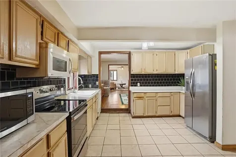 11 Cedar Drive Bristol RI 02809