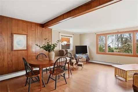 11 Cedar Drive Bristol RI 02809