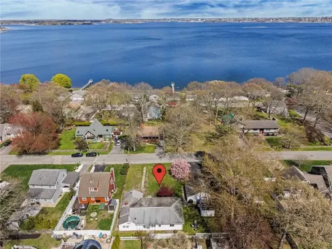 11 Cedar Drive Bristol RI 02809