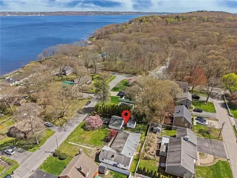 11 Cedar Drive Bristol RI 02809