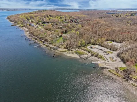 11 Cedar Drive Bristol RI 02809