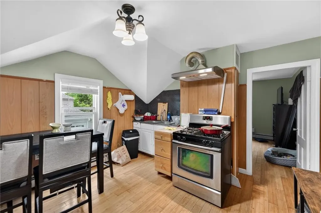 8 Arlington Avenue Cranston RI 02920