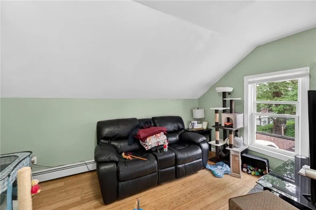 8 Arlington Avenue Cranston RI 02920