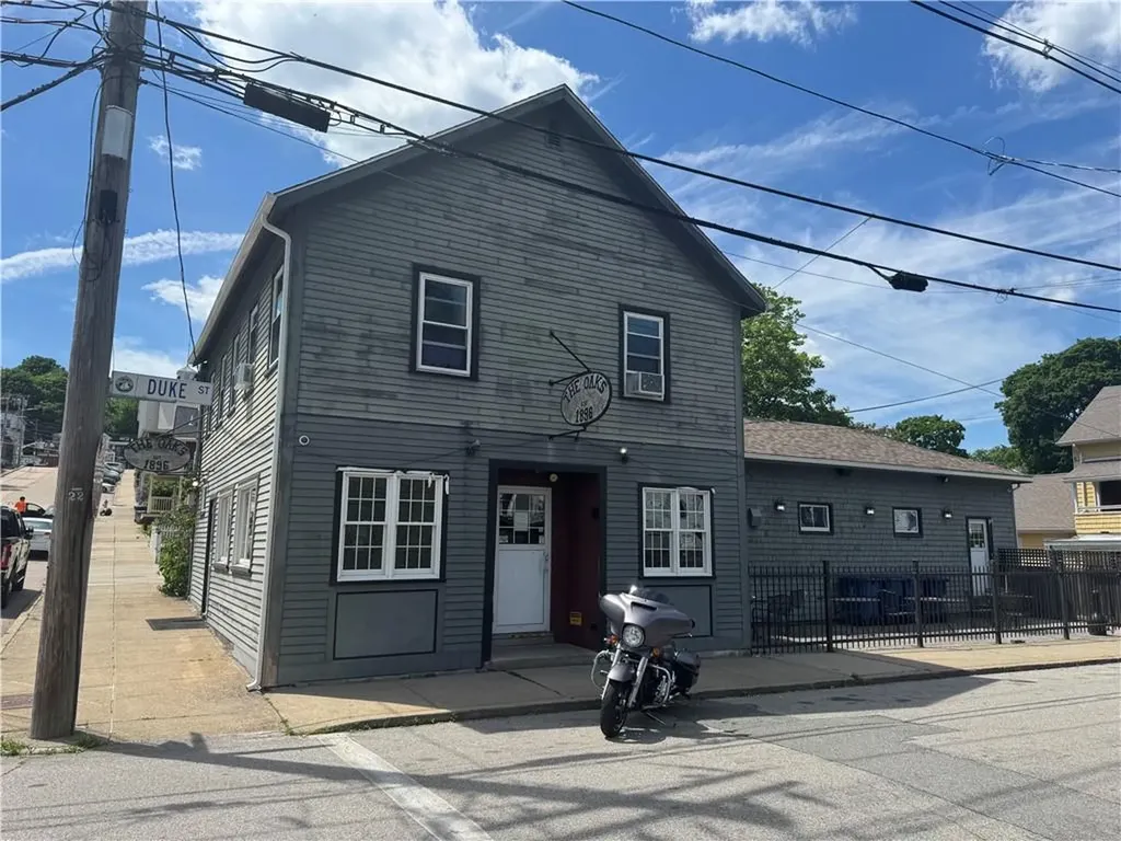 91 103 Duke Street East Greenwich RI 02818