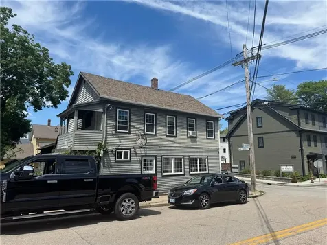 91 103 Duke Street East Greenwich RI 02818