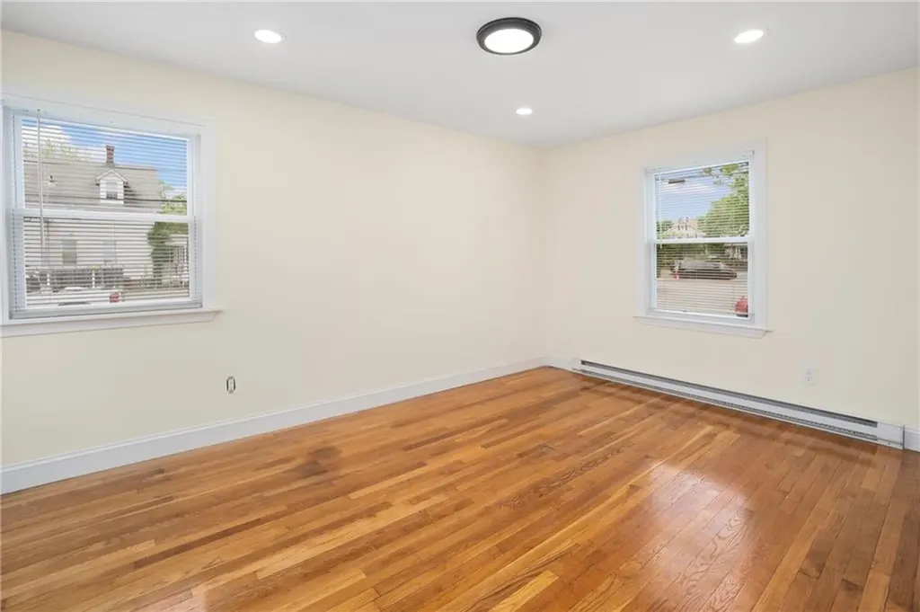 370 Montgomery Avenue Cranston RI 02905