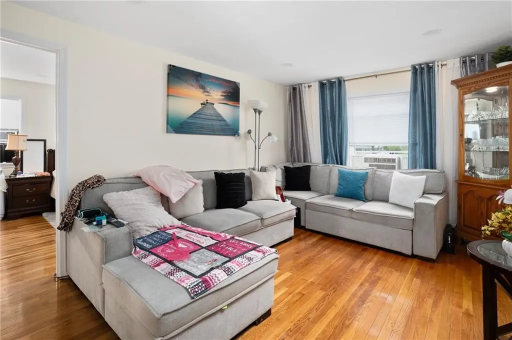 370 Montgomery Avenue Cranston RI 02905