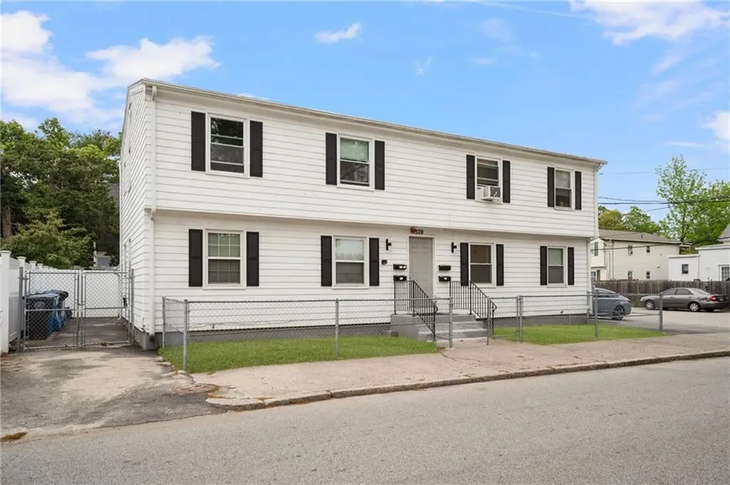 370 Montgomery Avenue Cranston RI 02905
