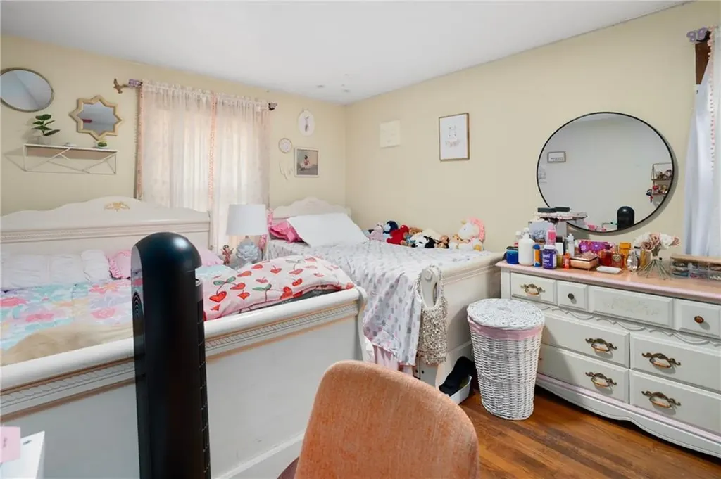370 Montgomery Avenue Cranston RI 02905