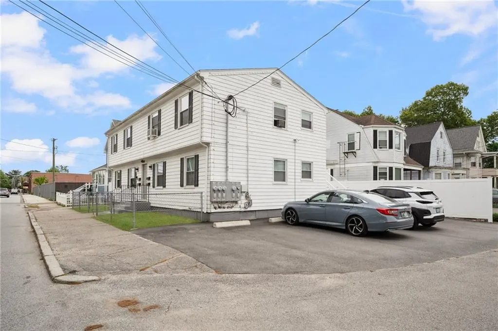 370 Montgomery Avenue Cranston RI 02905