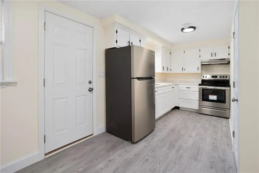 370 Montgomery Avenue Cranston RI 02905