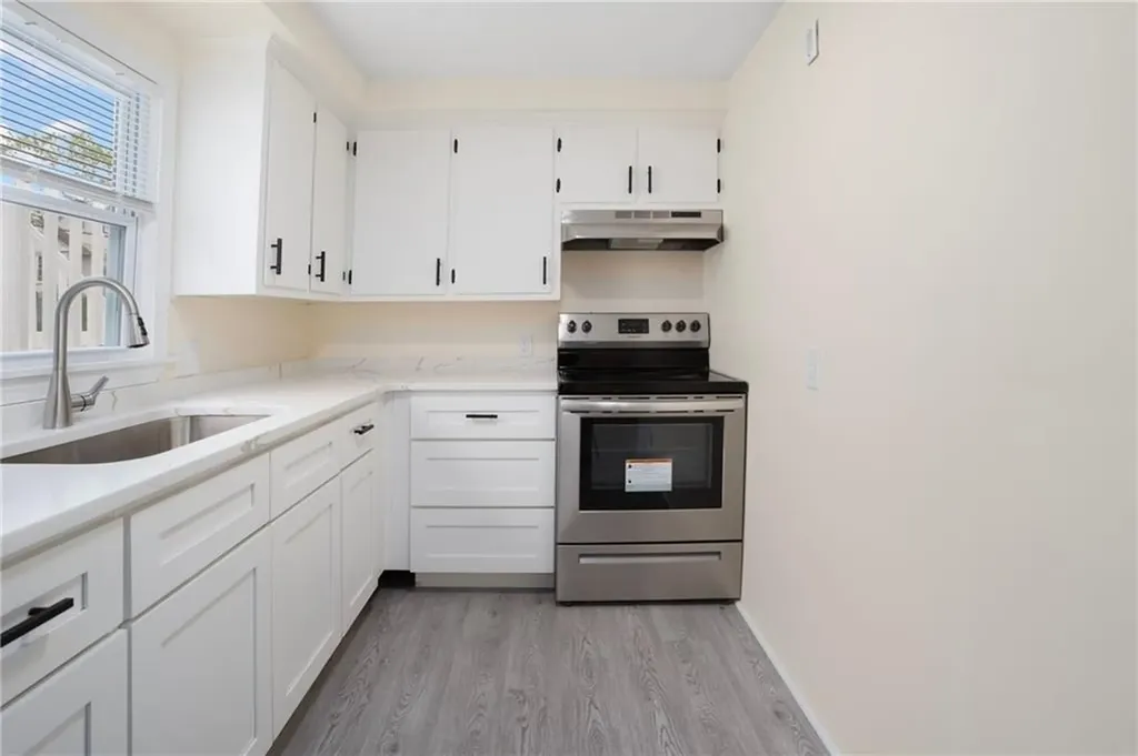 370 Montgomery Avenue Cranston RI 02905