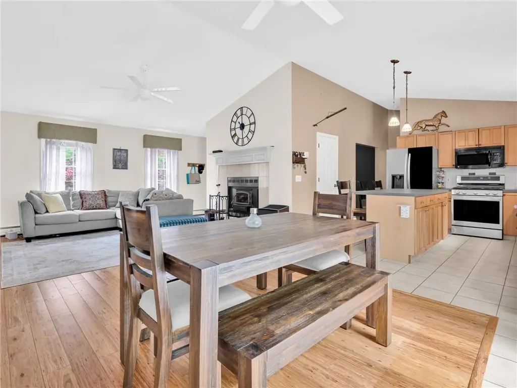 167 Vernon Drive Glocester RI 02814