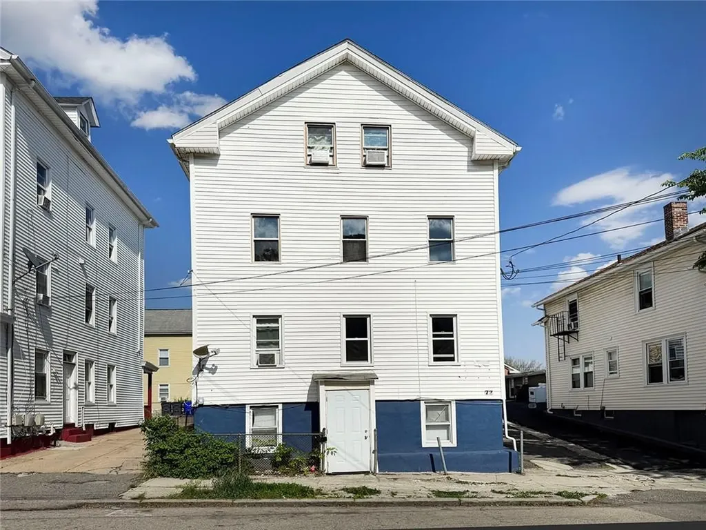 77 Julian Street Providence RI 02909