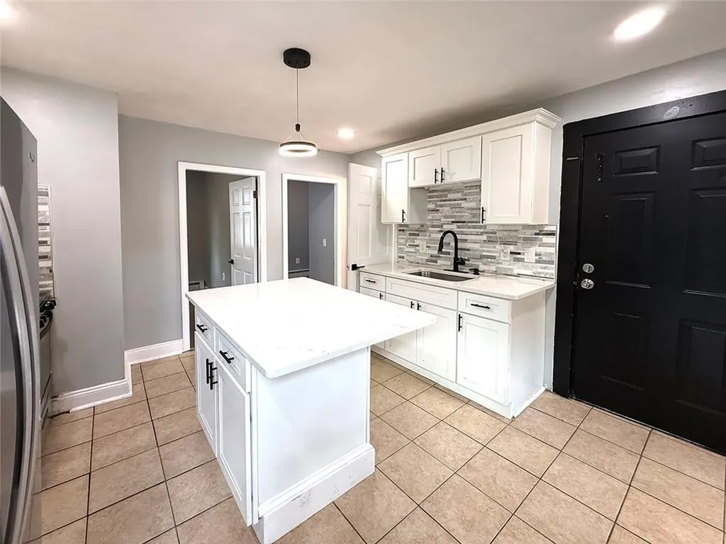 77 Julian Street Providence RI 02909
