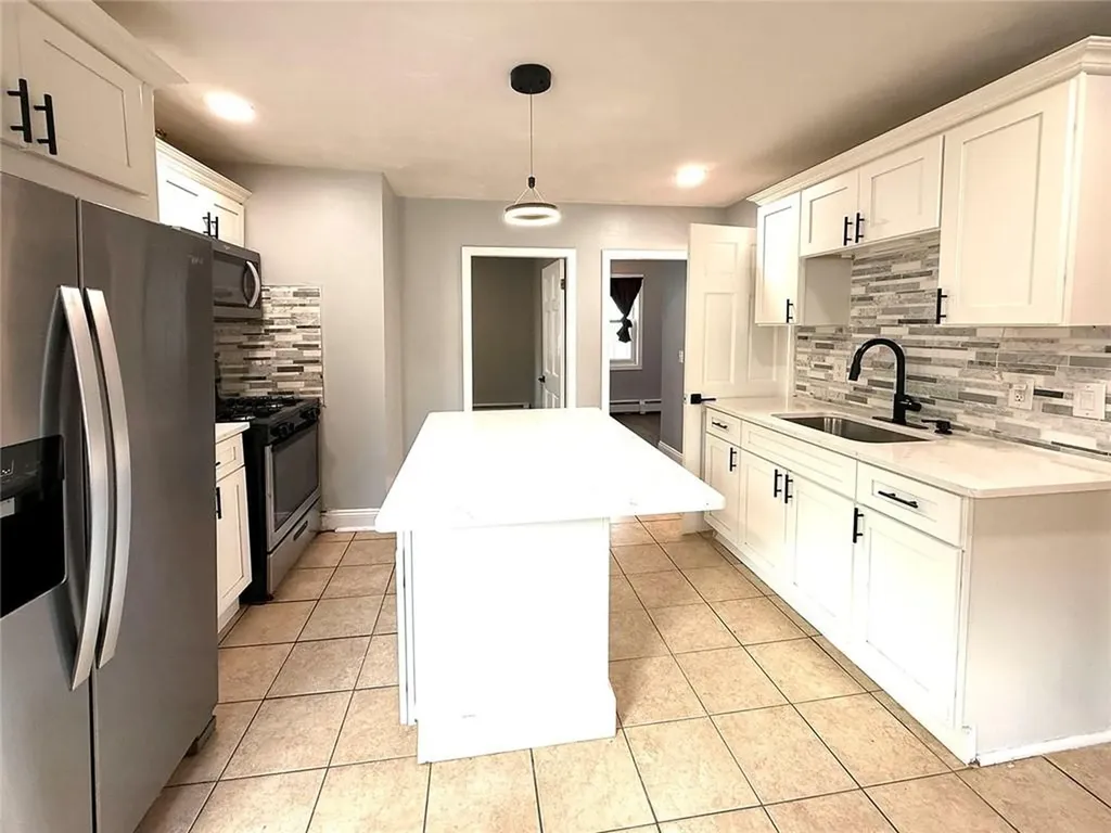 77 Julian Street Providence RI 02909