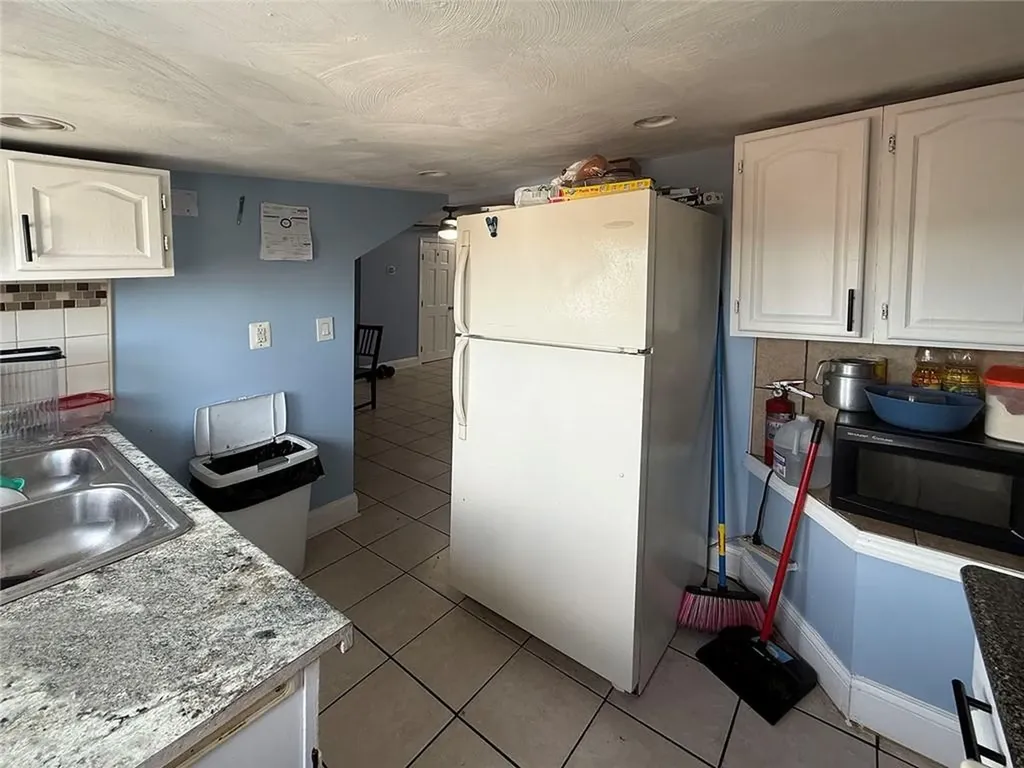 77 Julian Street Providence RI 02909