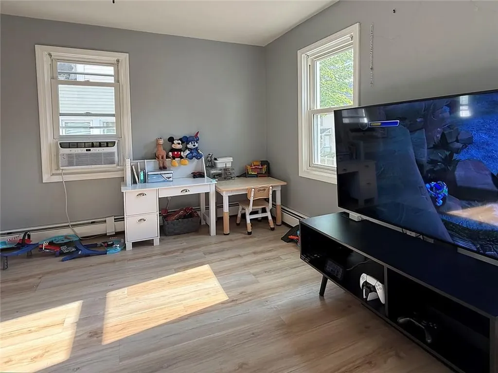 77 Julian Street Providence RI 02909