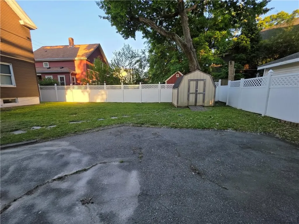 28 Carver Street Pawtucket RI 02860
