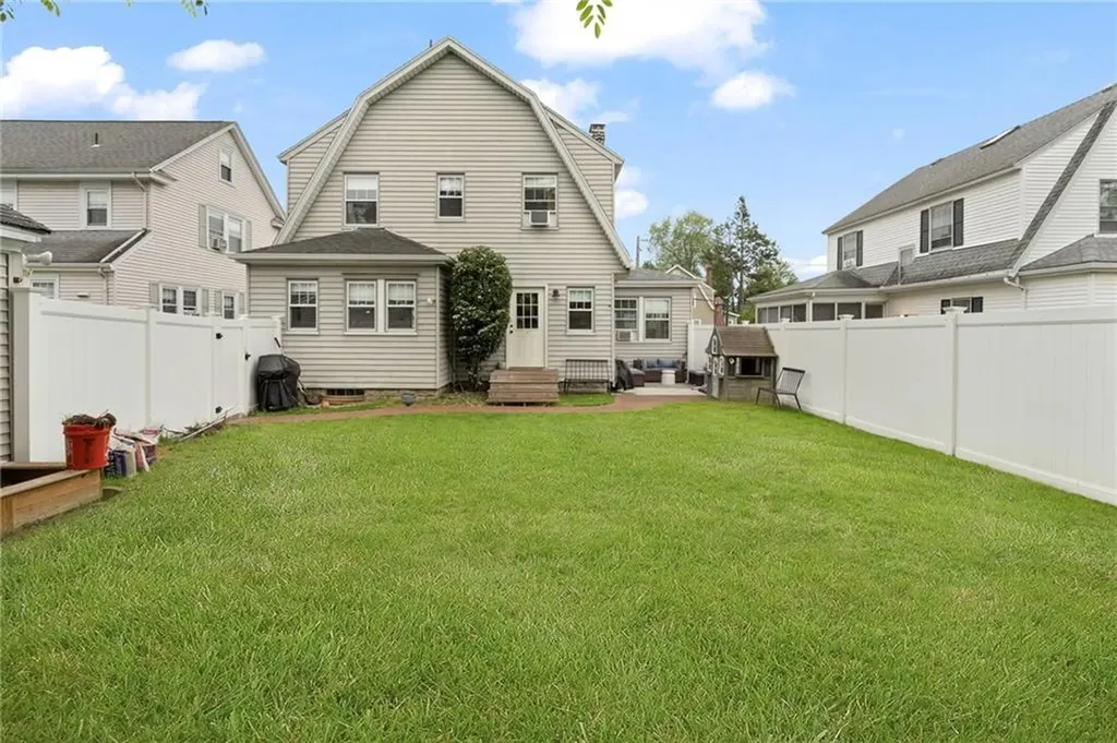 147 Grace Street Cranston RI 02910