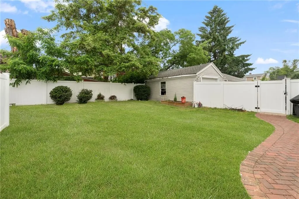 147 Grace Street Cranston RI 02910