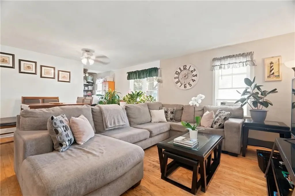 221 Early Street Providence RI 02907